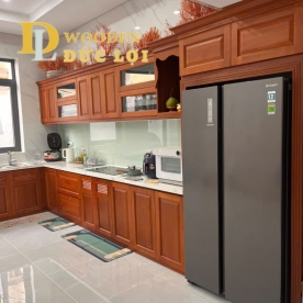 Tủ Bếp Gỗ Căm Xe Tính Mét Dài